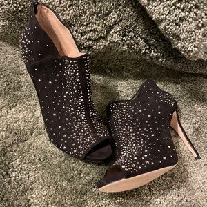 INC Peep toe shoe